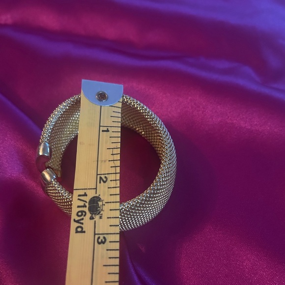 Women’s Cuff Bracelet. - Picture 5 of 6